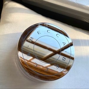 Becca powder
